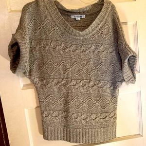 Knit Sweater short sleeves! Very thick and warm! Tan colored